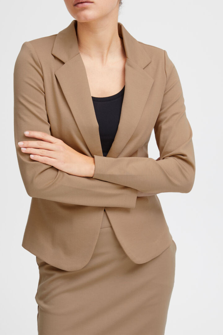 Kate Blazer - Tannin