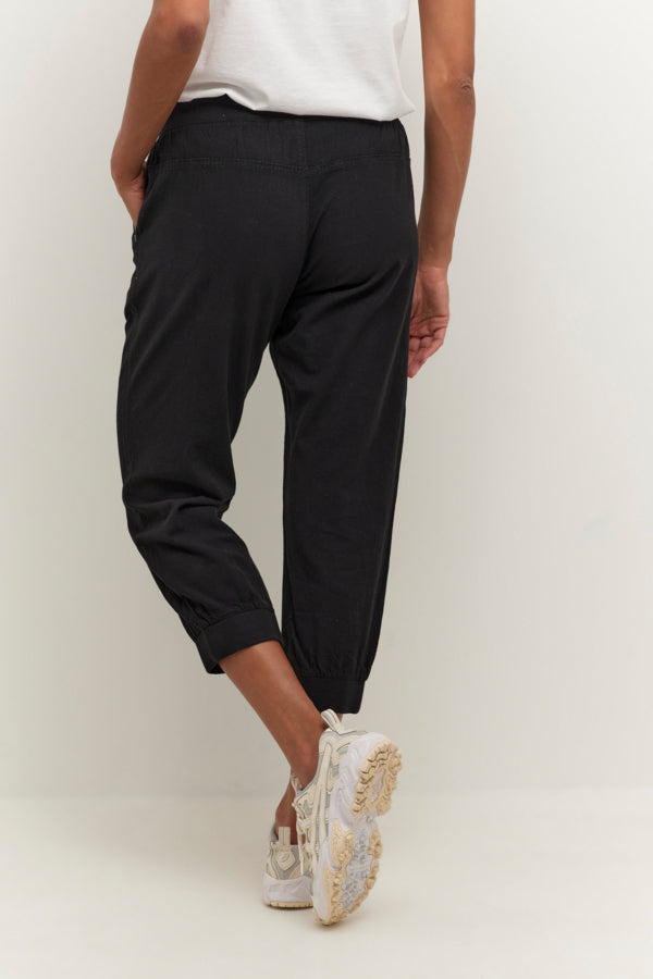 Naya Capri - Black