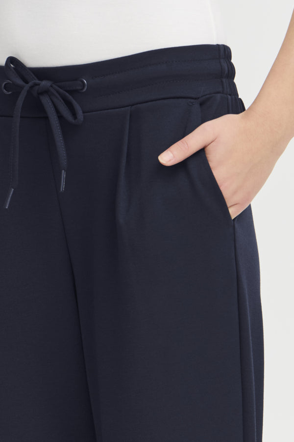 Kate Cropped Pant - Navy