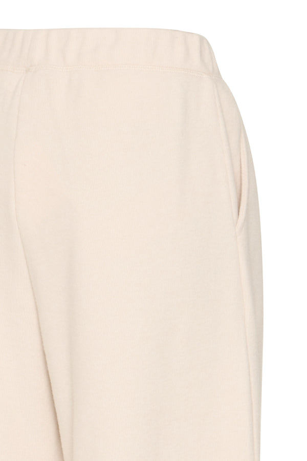 Nesleya Pant