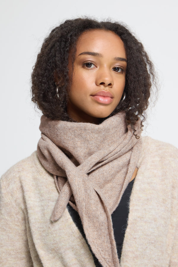 Abby Scarf