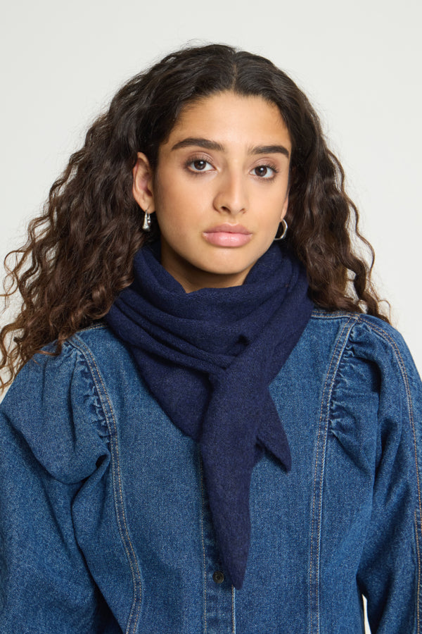 Abby Scarf