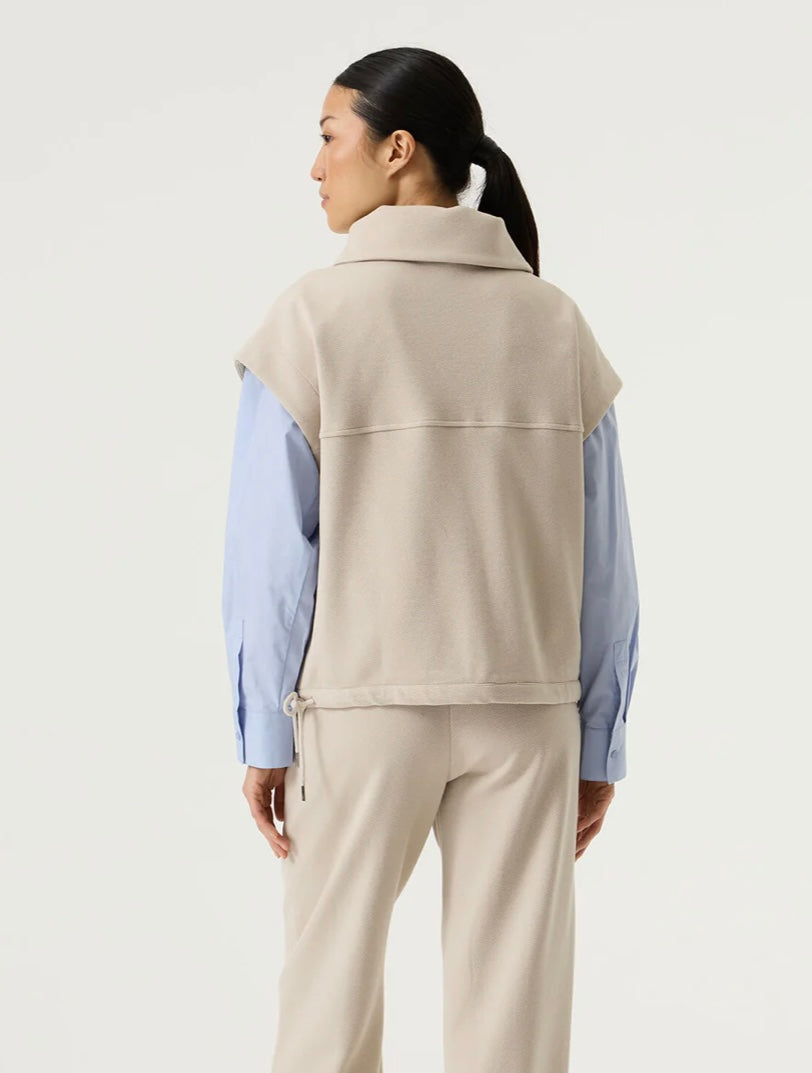 Jae Sleeveless Jacket