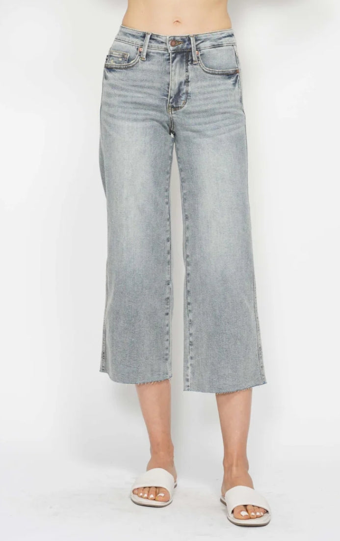 Judy Blue Midrise Tummy Control Raw Crop Jean