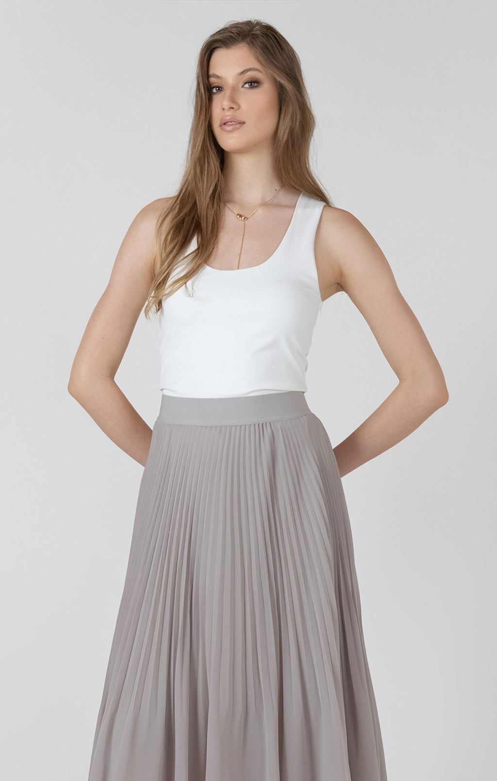 Sunny Scoop Neck Tank