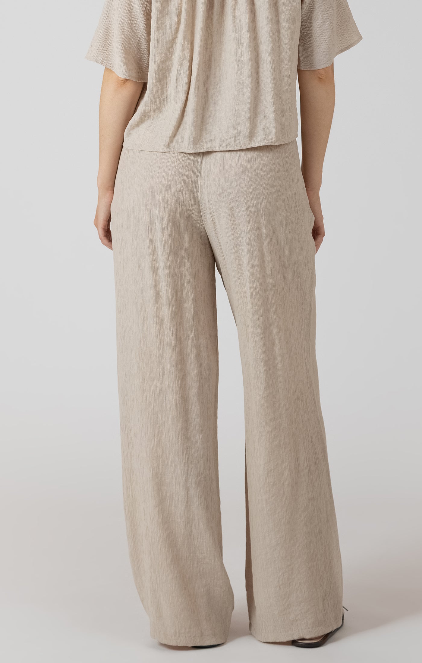 DRAWSTRING WIDE PANT