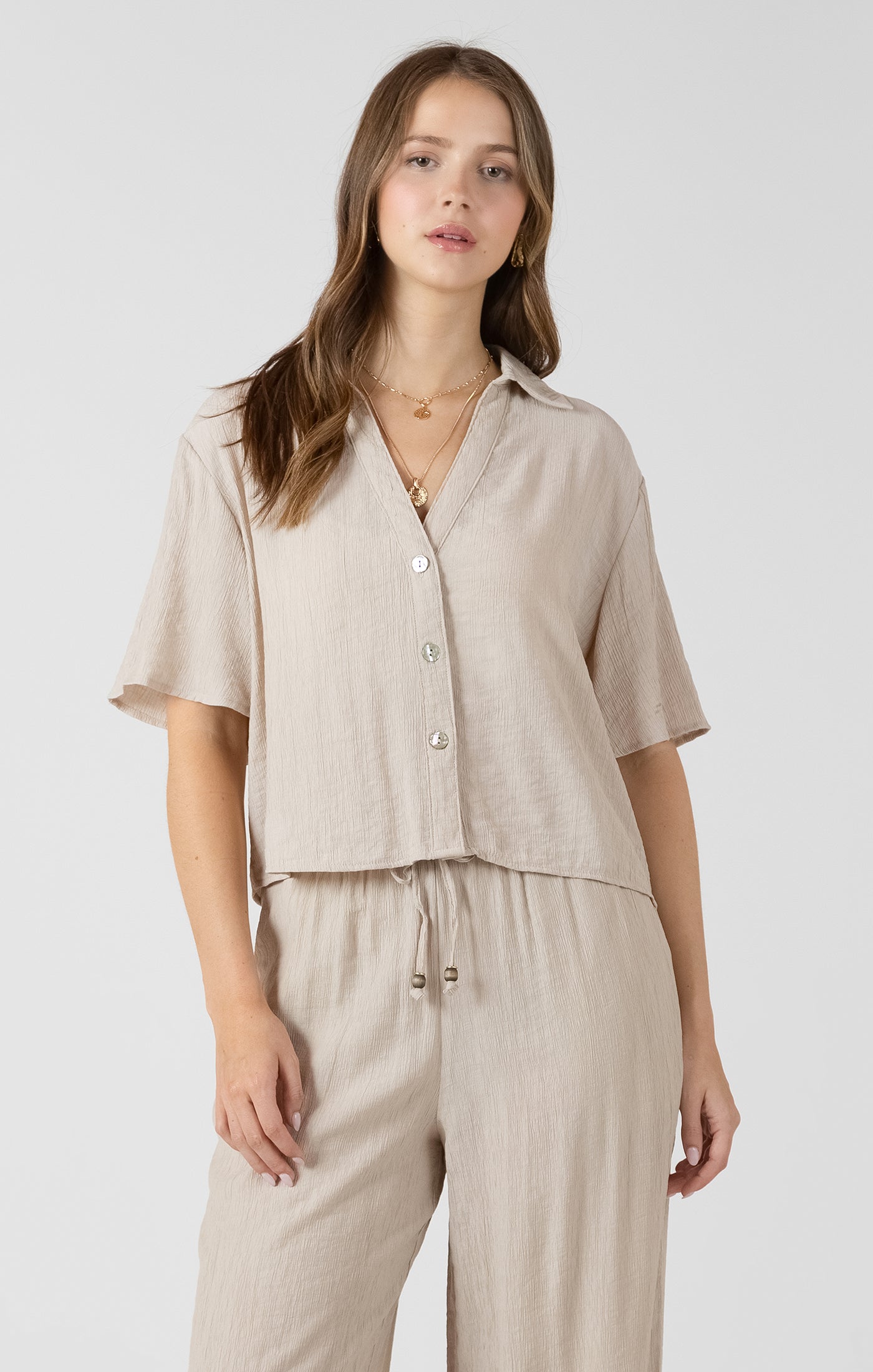 SHORT SLEEVE BLOUSE