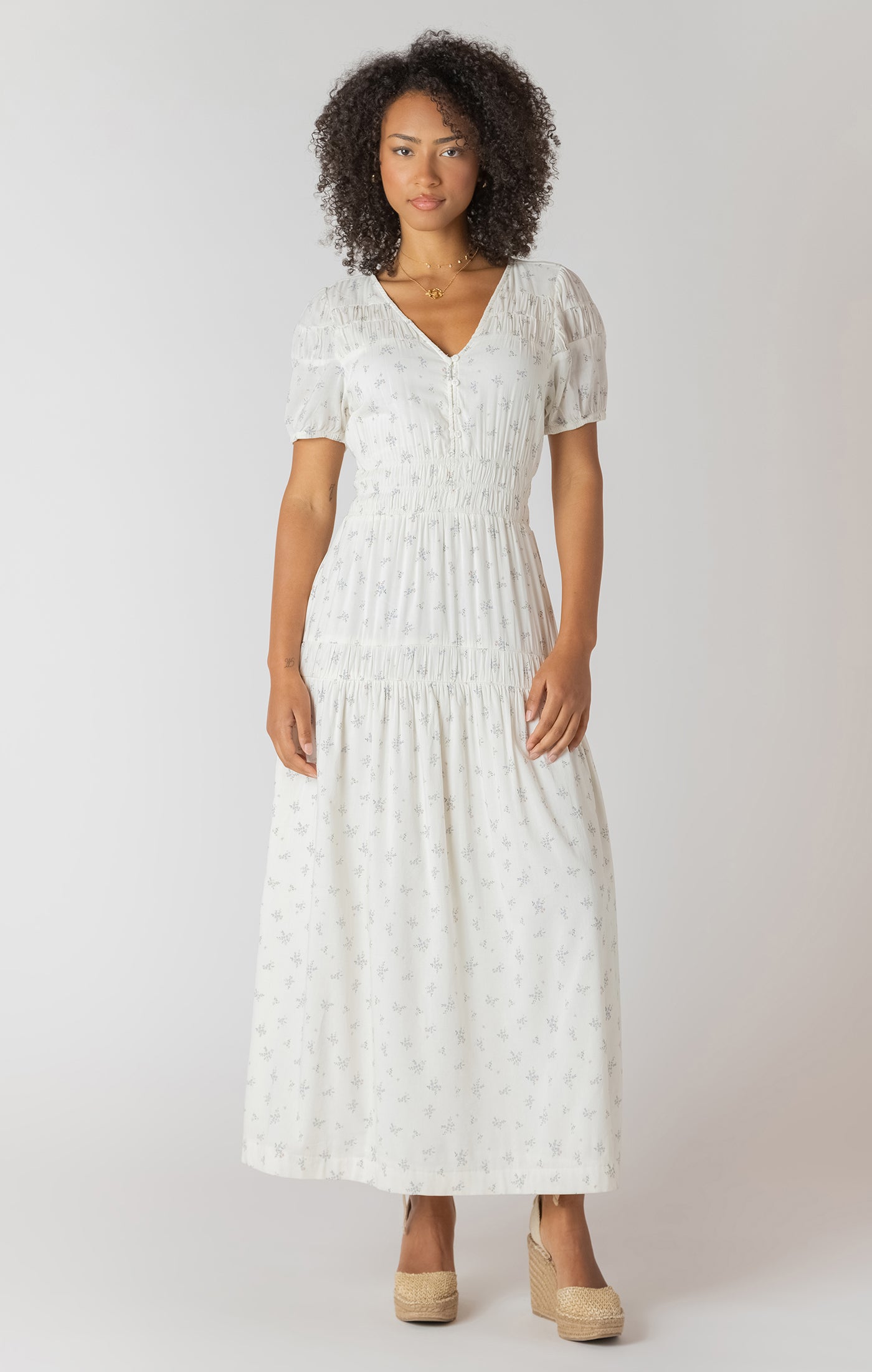 DELICATE FLORAL DRESS