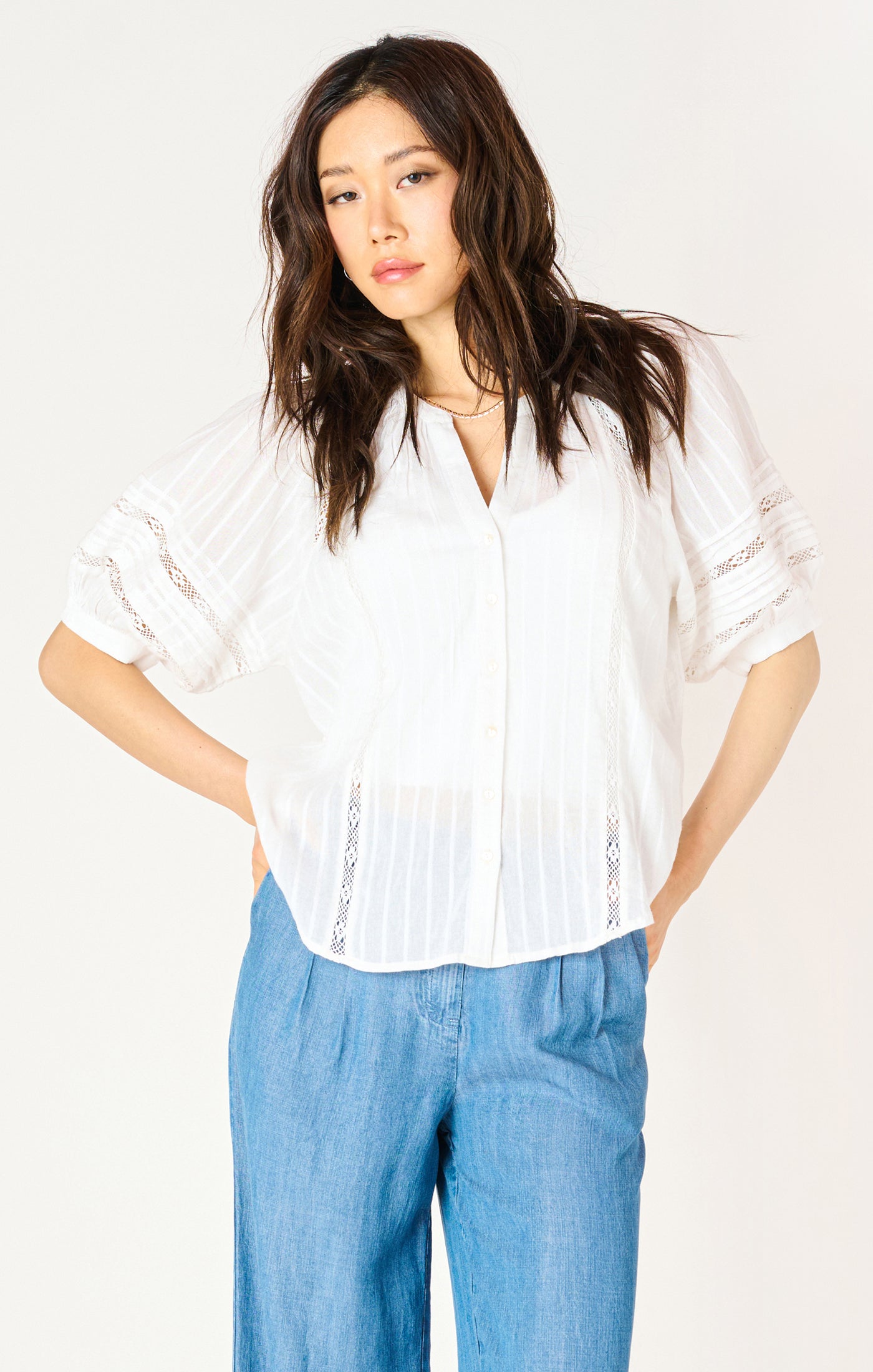 ELBOW LACE BLOUSE