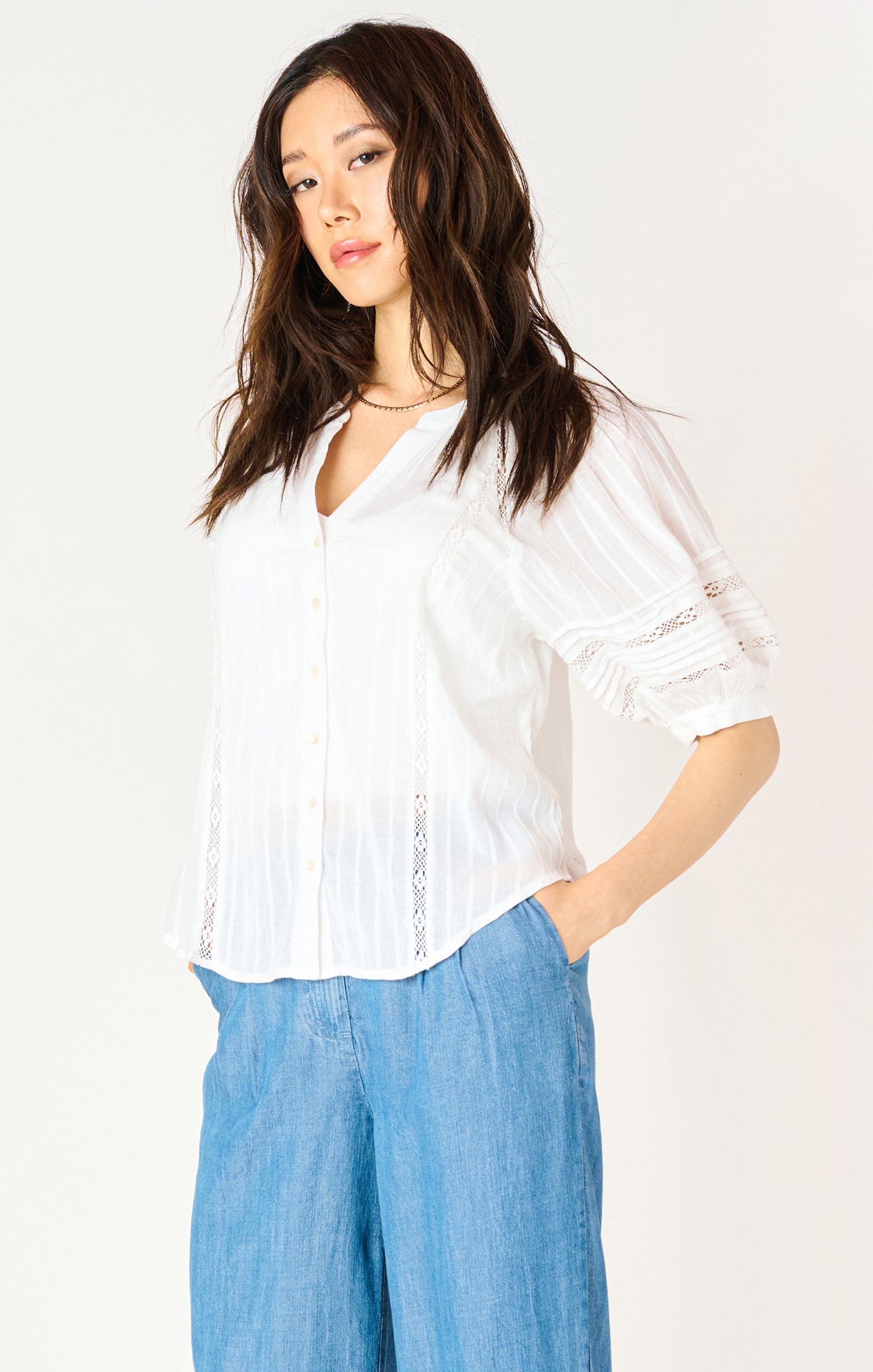 ELBOW LACE BLOUSE
