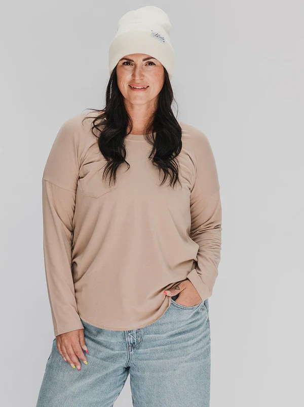 Janis Tee - long sleeve stucco